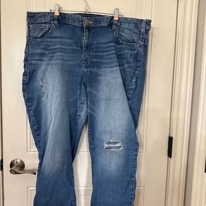 Lane Bryant 26 Distressed Capri